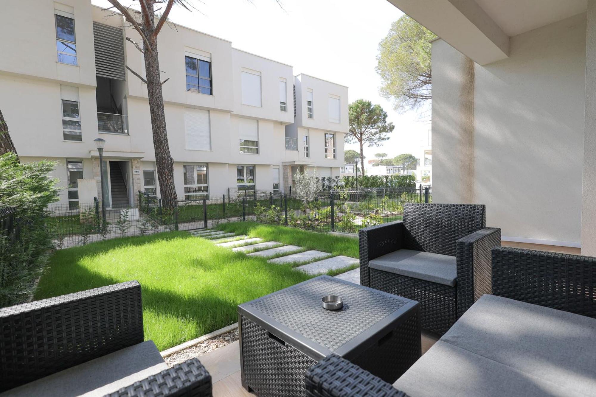Sanpietro Vacation Rentals Plazhi San Pietro Exterior photo