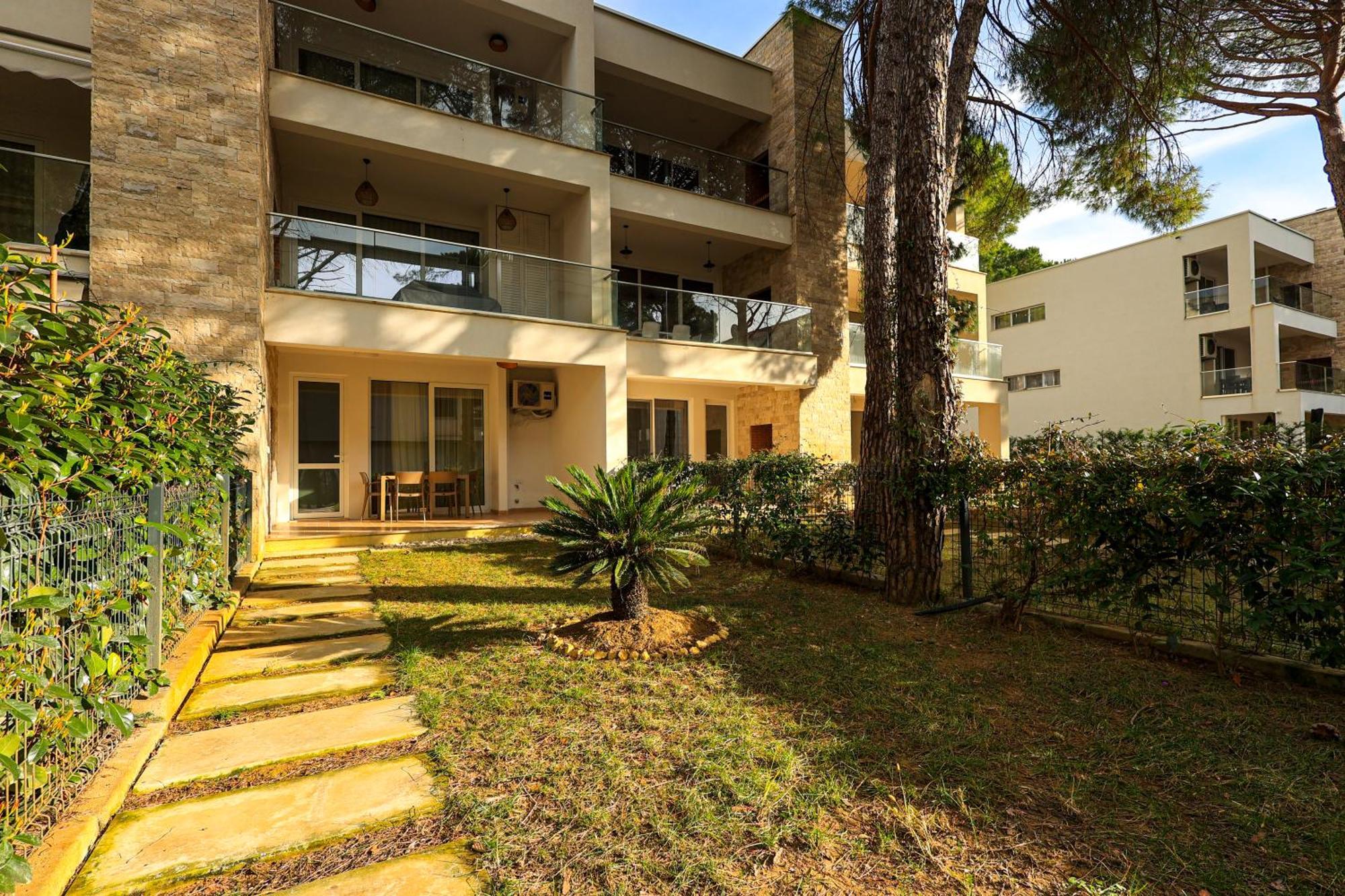 Sanpietro Vacation Rentals Plazhi San Pietro Exterior photo